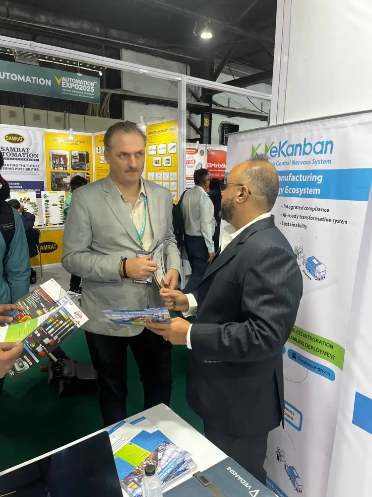VeKanban team at Automation Expo 2025, photo 6